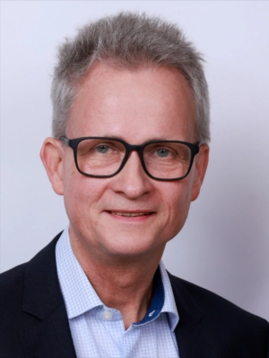  Volker Korten