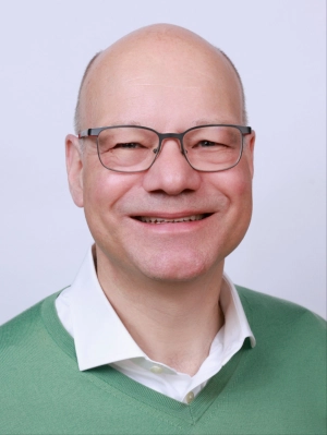 Dr.  Stefan  Klotz