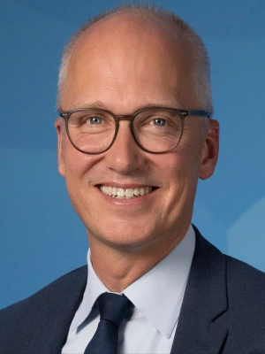 Dr. Henner Spelsberg